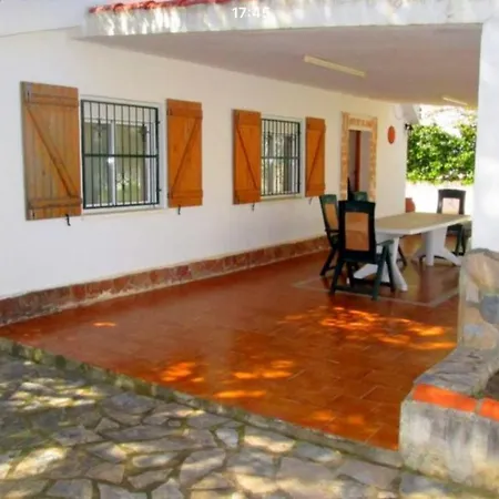 Detached With Private Pool *